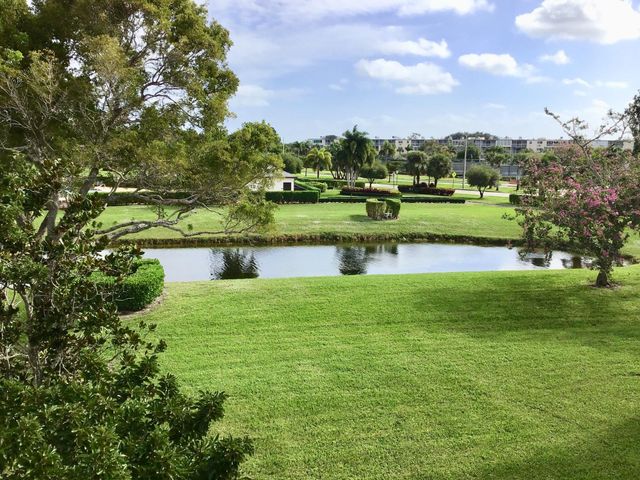 204 Preston E 204, Boca Raton, FL 33434