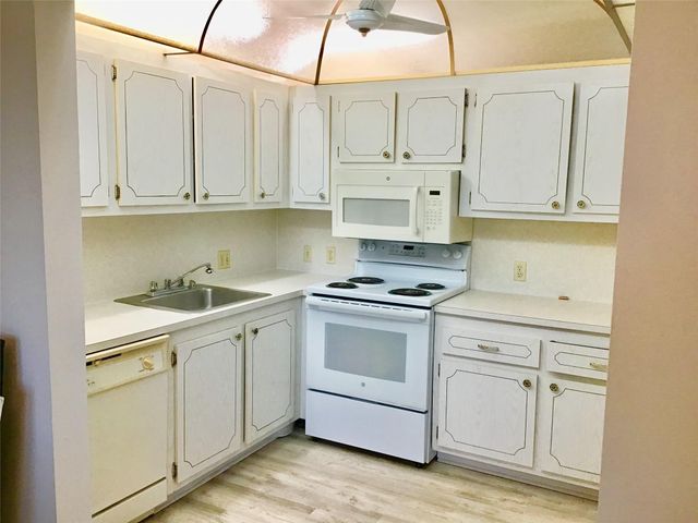 204 Preston E 204, Boca Raton, FL 33434