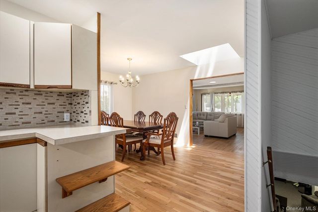 1644 Meadowbrook Road, Merrick, NY 11566