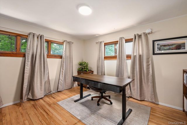 1644 Meadowbrook Road, Merrick, NY 11566