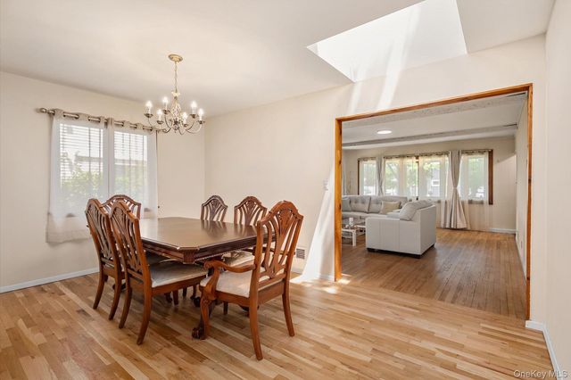 1644 Meadowbrook Road, Merrick, NY 11566