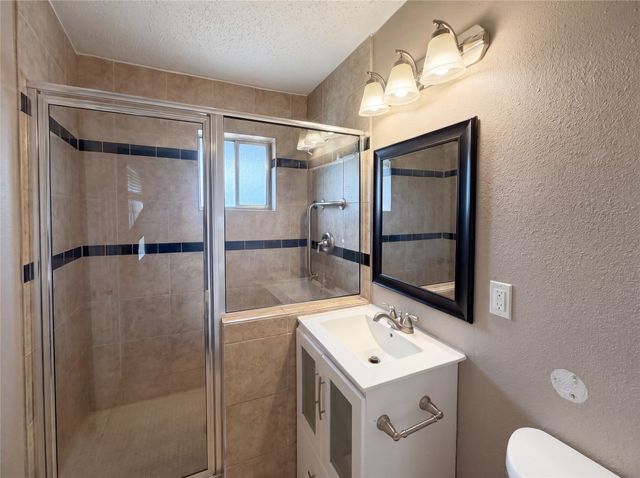 3255 Whitehall Drive, Dallas, TX 75229