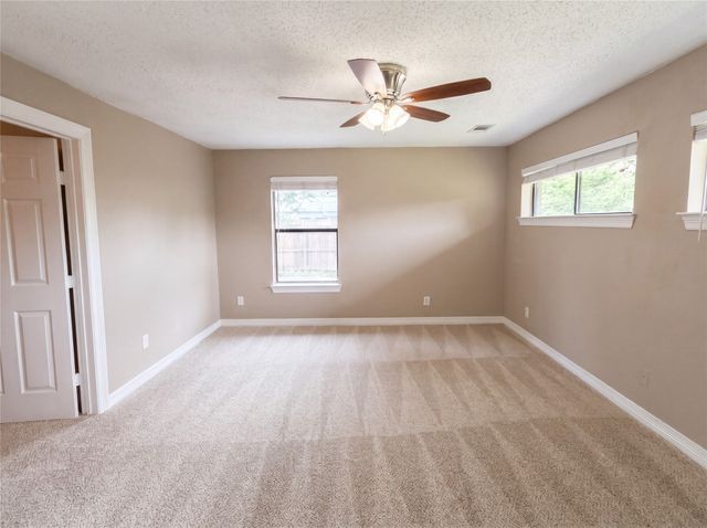 3255 Whitehall Drive, Dallas, TX 75229