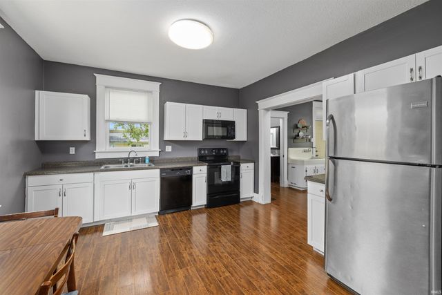 1631 Columbia Avenue, Fort Wayne, IN 46805