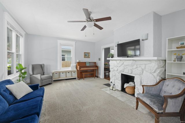 1631 Columbia Avenue, Fort Wayne, IN 46805