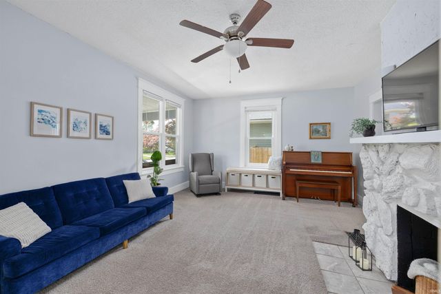 1631 Columbia Avenue, Fort Wayne, IN 46805
