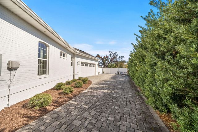 336 Watson Bayou Circle, Panama City, FL 32401