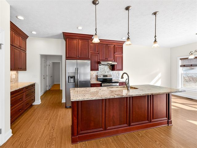 3 Longtrail Lane, Henrietta, NY 14467