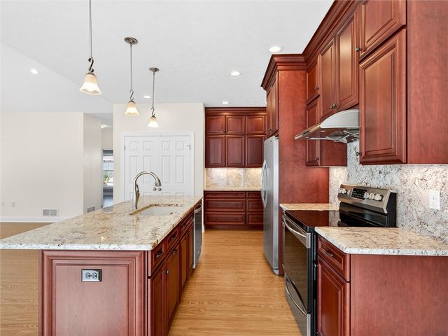 3 Longtrail Lane, Henrietta, NY 14467