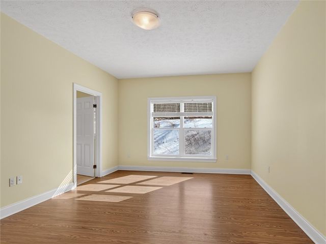 3 Longtrail Lane, Henrietta, NY 14467