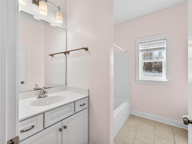 3 Longtrail Lane, Henrietta, NY 14467