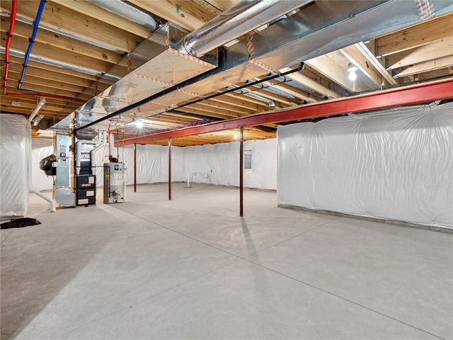 3 Longtrail Lane, Henrietta, NY 14467