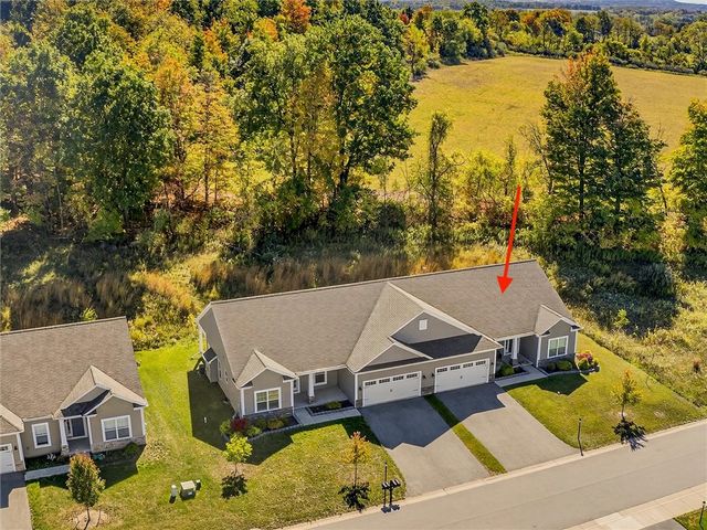 3 Longtrail Lane, Henrietta, NY 14467