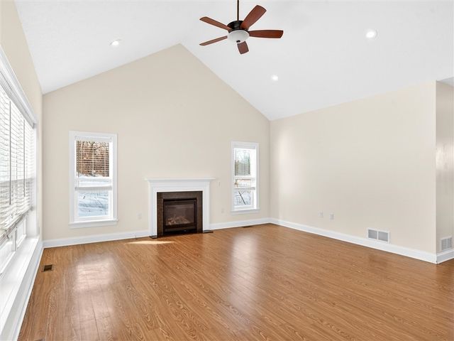 3 Longtrail Lane, Henrietta, NY 14467