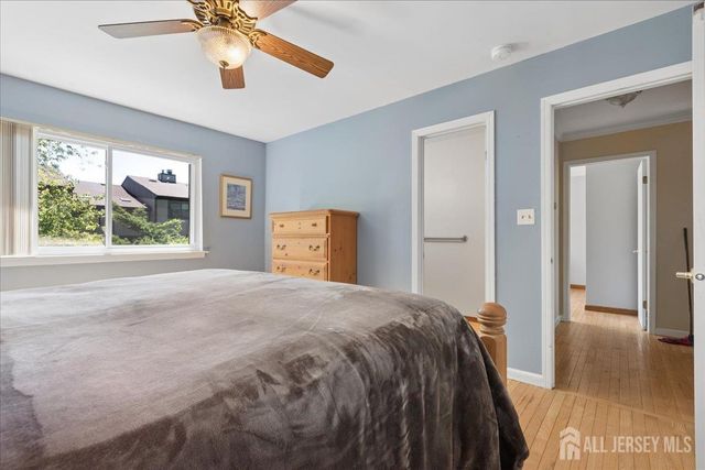 107 Bowne Court, Old Bridge, NJ 07747