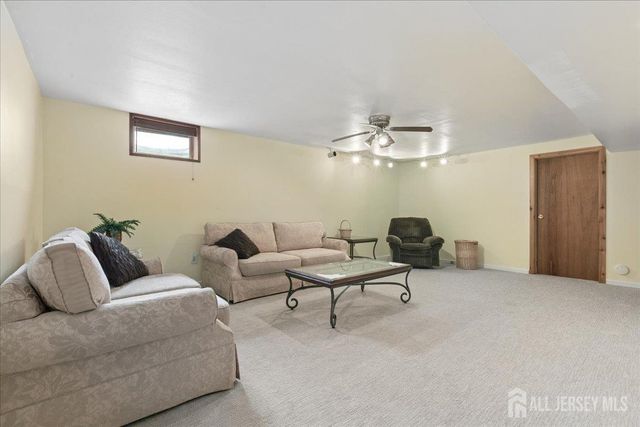 107 Bowne Court, Old Bridge, NJ 07747