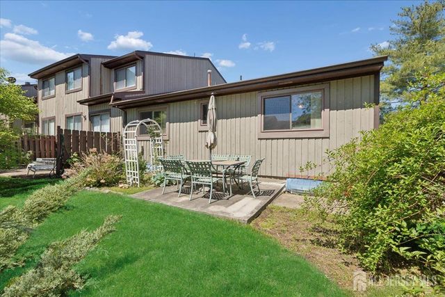 107 Bowne Court, Old Bridge, NJ 07747
