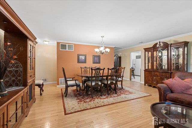 107 Bowne Court, Old Bridge, NJ 07747