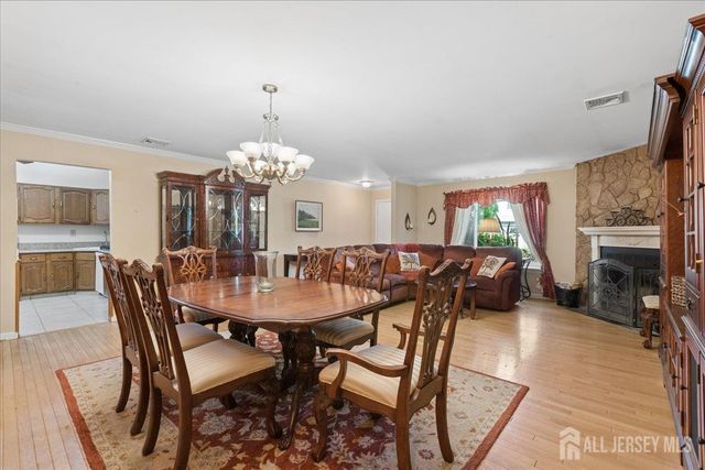 107 Bowne Court, Old Bridge, NJ 07747