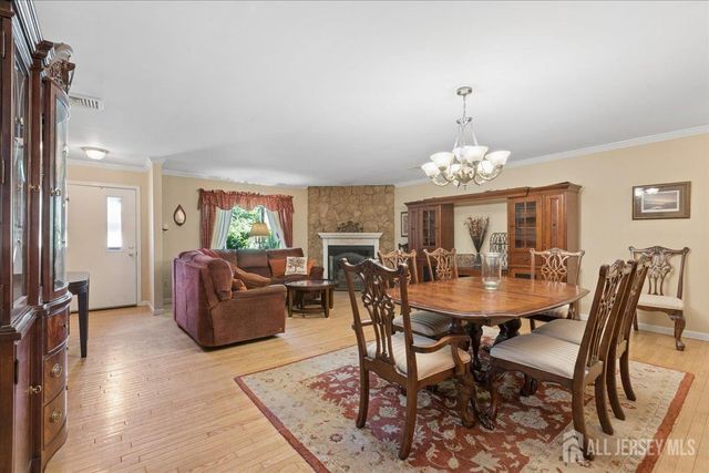 107 Bowne Court, Old Bridge, NJ 07747