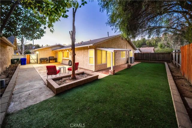 25870 Blanca Way, Valencia, CA 91355