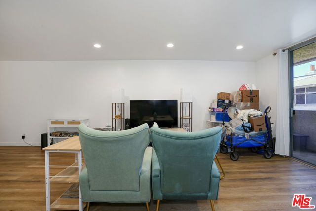11645 Montana Avenue 222, Los Angeles, CA 90049