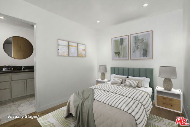 11645 Montana Avenue 222, Los Angeles, CA 90049