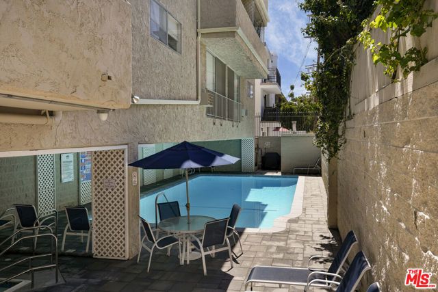 11645 Montana Avenue 222, Los Angeles, CA 90049