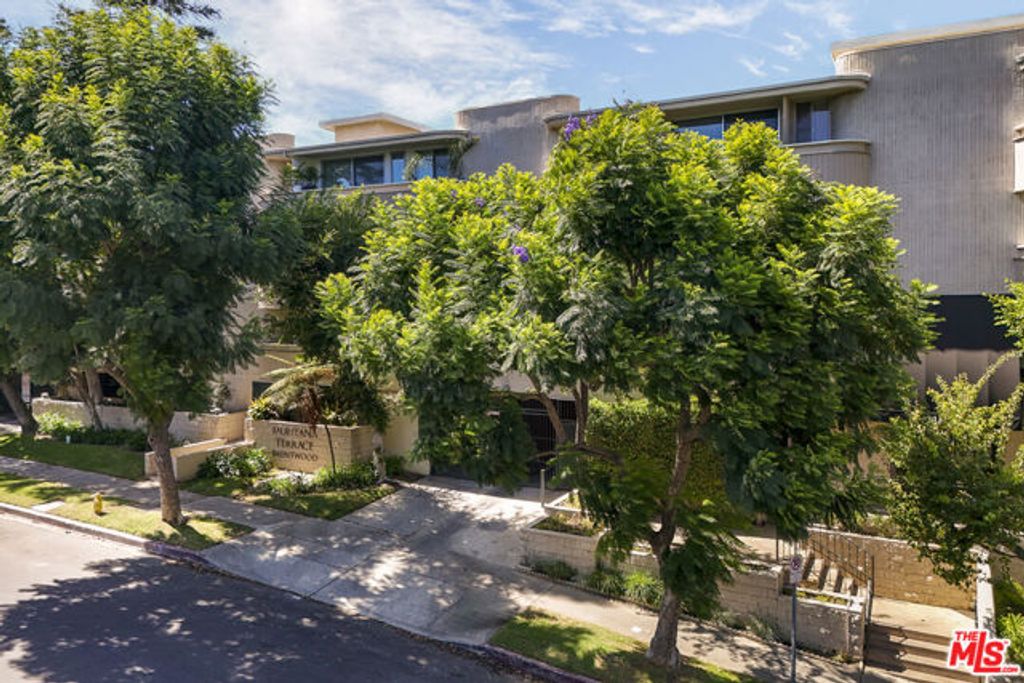 11645 Montana Avenue 222, Los Angeles, CA 90049