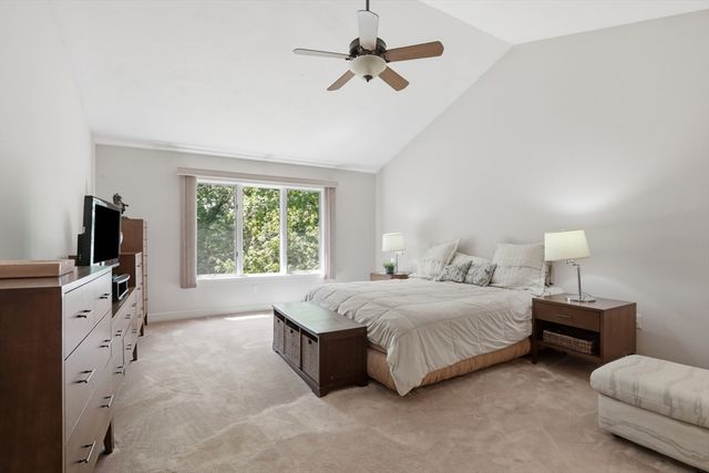 7 Wainwright Road 47, Winchester, MA 01890