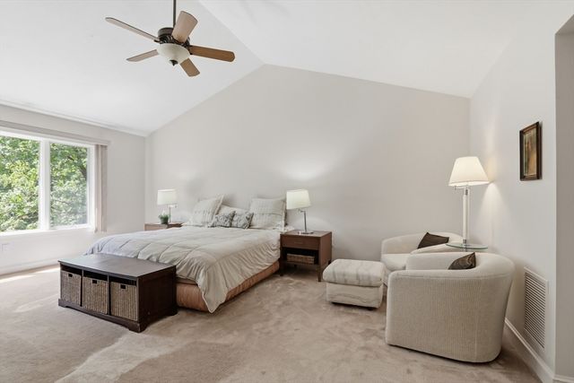 7 Wainwright Road 47, Winchester, MA 01890