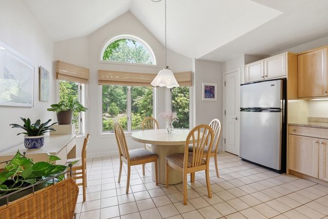 7 Wainwright Road 47, Winchester, MA 01890