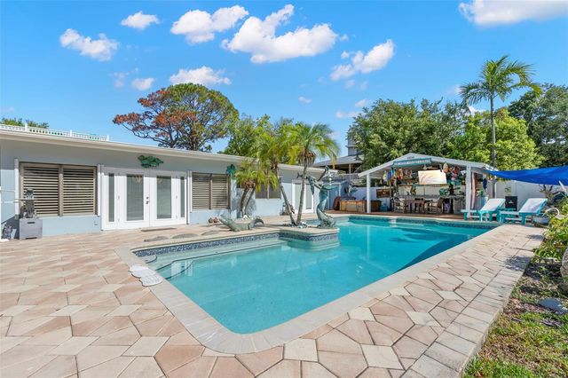 121 CARLYLE DRIVE, Palm Harbor, FL 34683