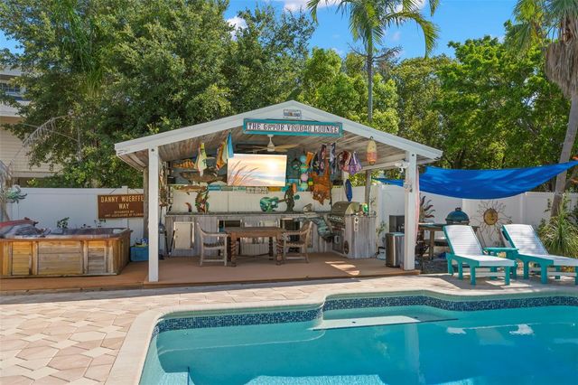 121 CARLYLE DRIVE, Palm Harbor, FL 34683