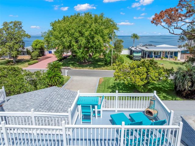 121 CARLYLE DRIVE, Palm Harbor, FL 34683