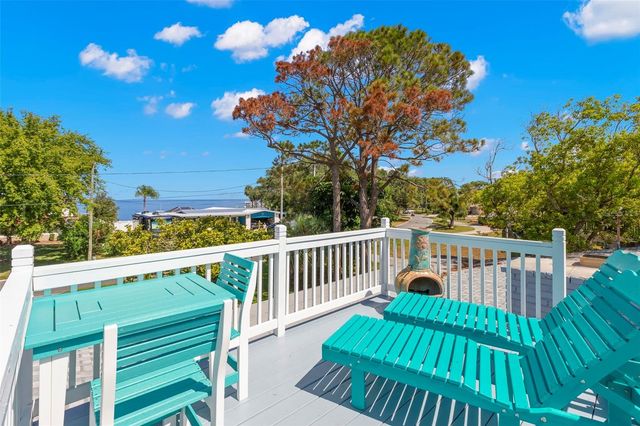 121 CARLYLE DRIVE, Palm Harbor, FL 34683