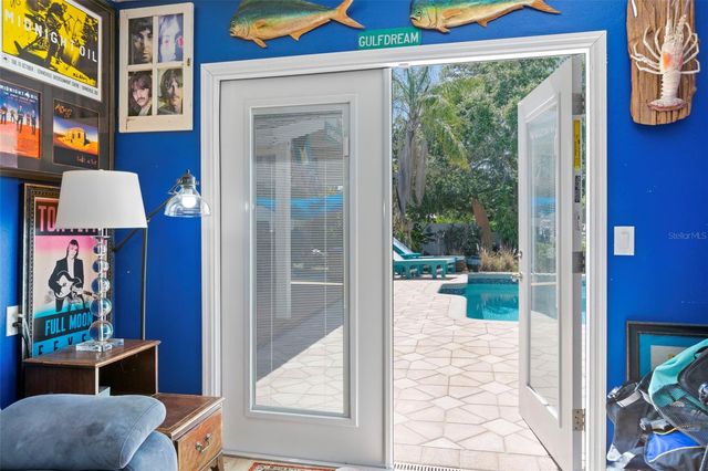 121 CARLYLE DRIVE, Palm Harbor, FL 34683