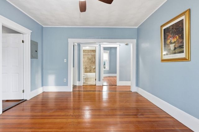 20 Leslie St. 3, Boston, MA 02122