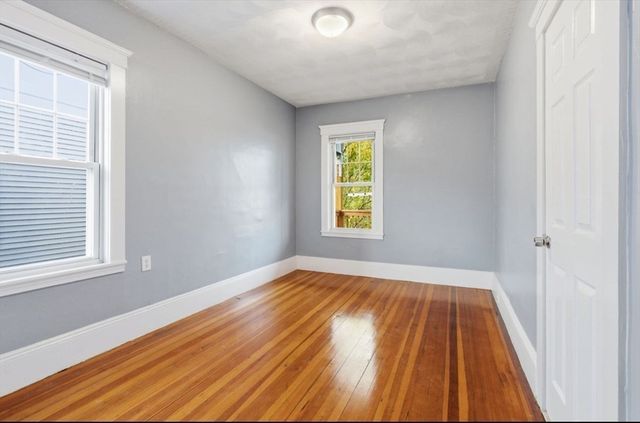 20 Leslie St. 3, Boston, MA 02122