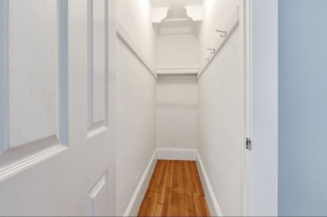 20 Leslie St. 3, Boston, MA 02122