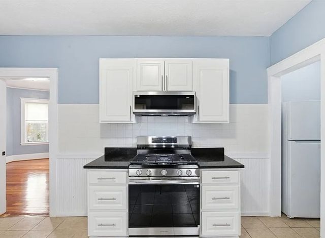 20 Leslie St. 3, Boston, MA 02122