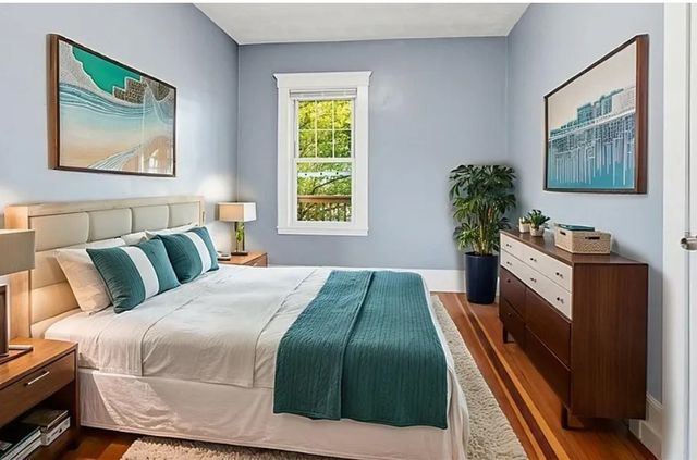 20 Leslie St. 3, Boston, MA 02122