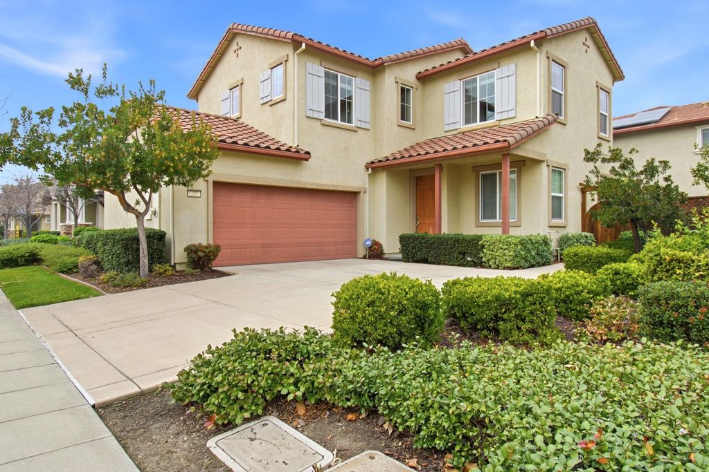 237 W Moraga St, Mountain House, CA 95391