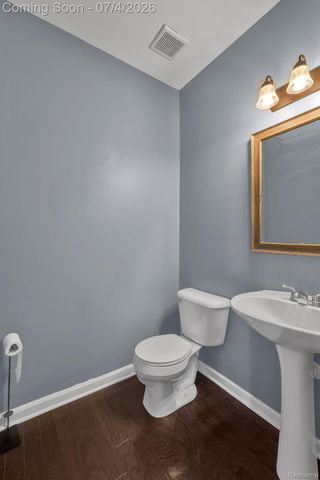 50647 Bredenbury Drive, Macomb Township, MI 48044