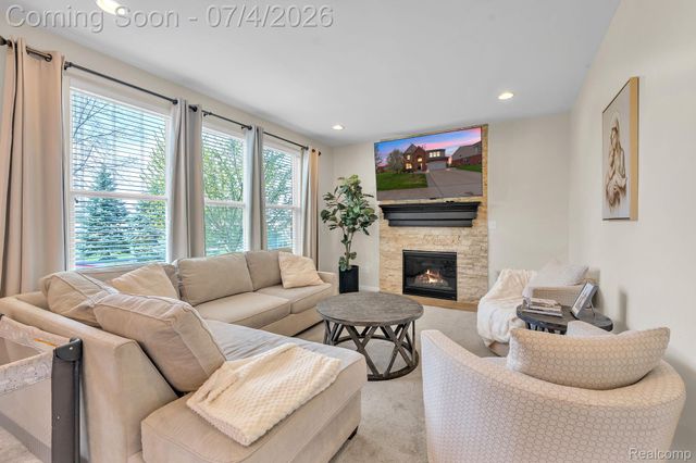 50647 Bredenbury Drive, Macomb Township, MI 48044