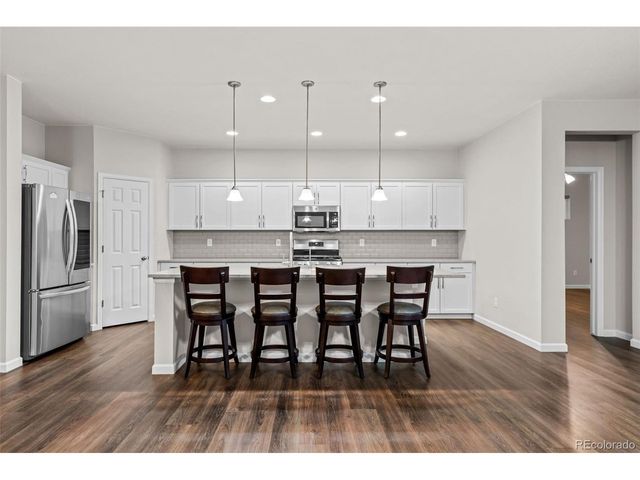 639 N Waterloo Ct, Aurora, CO 80018