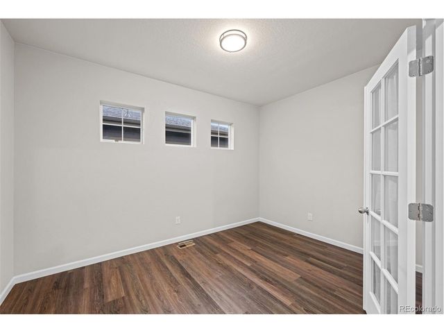 639 N Waterloo Ct, Aurora, CO 80018