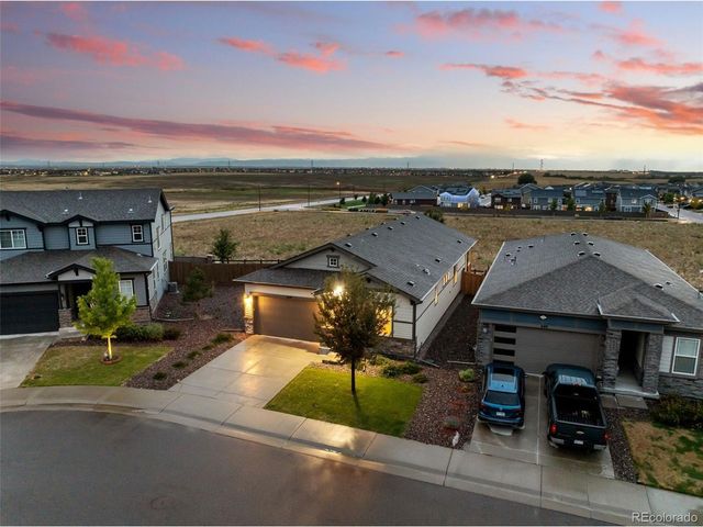 639 N Waterloo Ct, Aurora, CO 80018