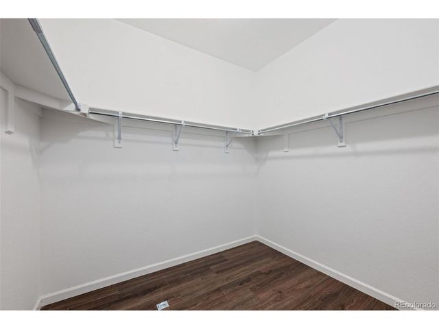 639 N Waterloo Ct, Aurora, CO 80018