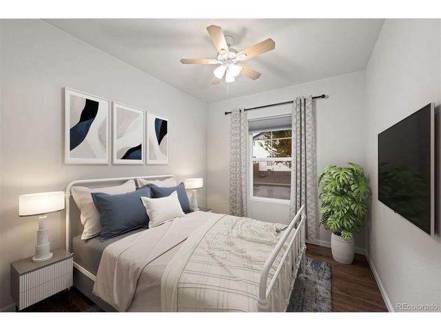 639 N Waterloo Ct, Aurora, CO 80018
